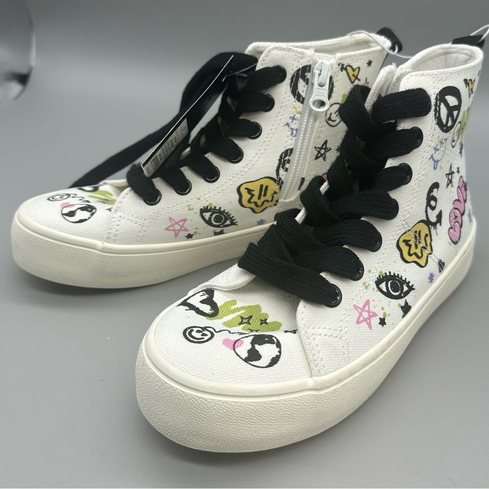 Art Class Girls Graffiti MULTICOLORED/TEE High Top Sneakers - Multiple s…